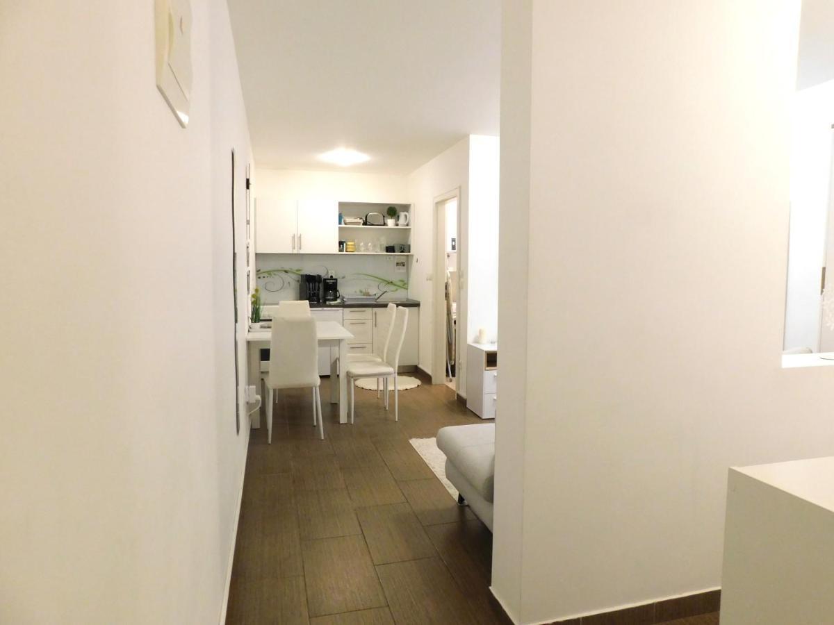 Modern Center Studio Under The Castle - Free Parking